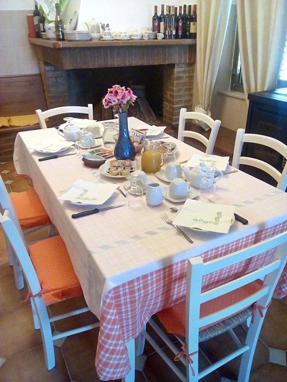 Agriturismo Santa Barbara Sarroch Buitenkant foto